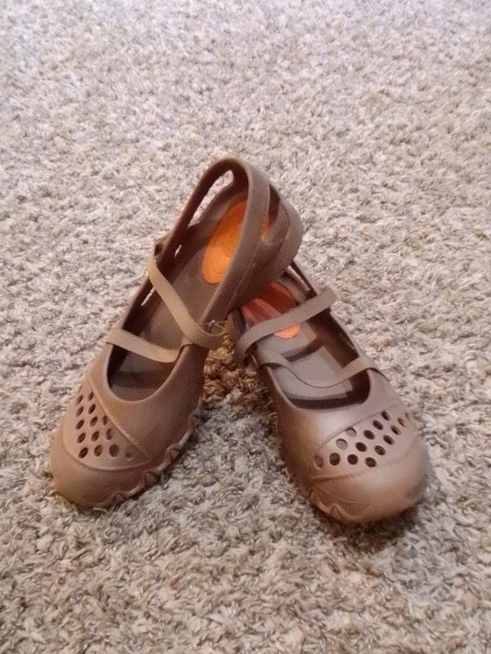 #. Skechers Women's Lightweight Brown Sandals with Strap. Size: 8.5